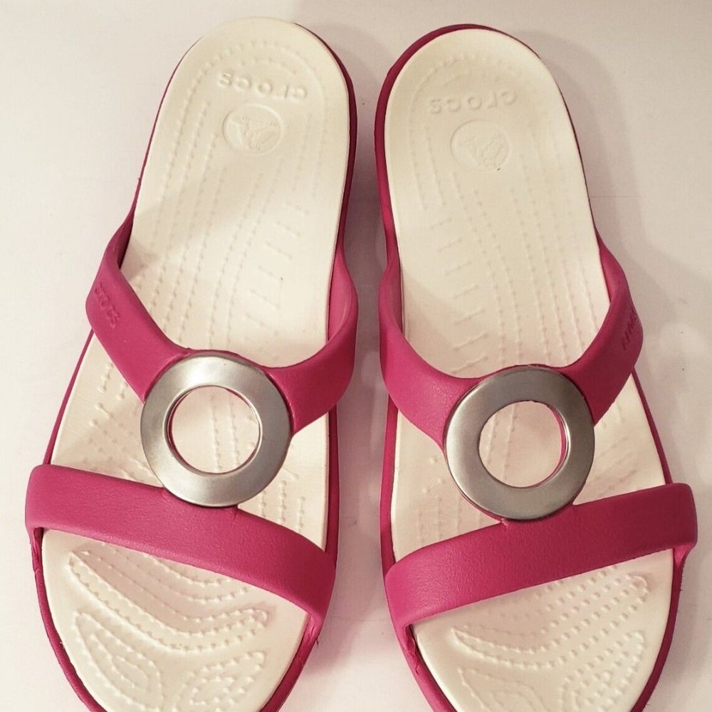 Crocs Women's Sanrah Circle Fuchia/Hot Pink - Size 8